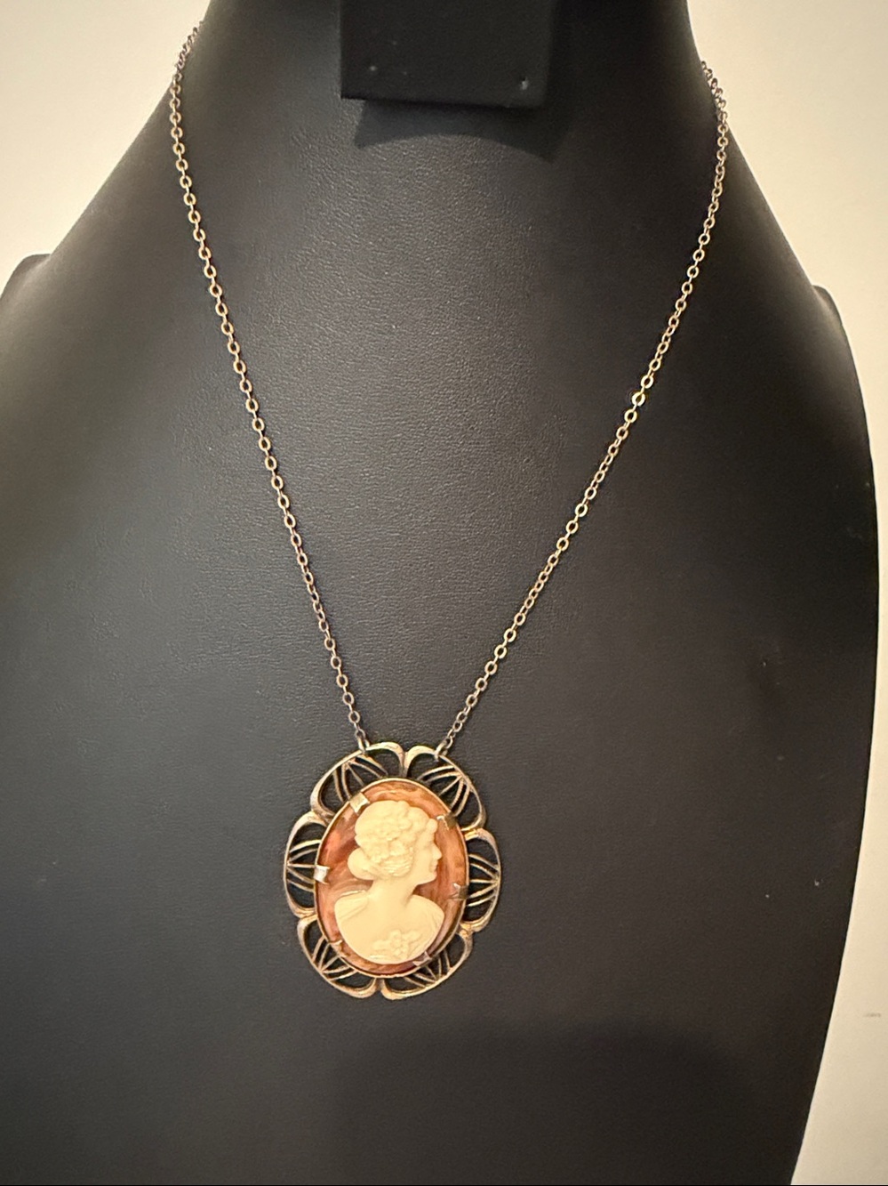 Vintage Sterling Silver Carved Cameo Pendant Necklace 18” Ornate Filigree - Picture 2 of 9